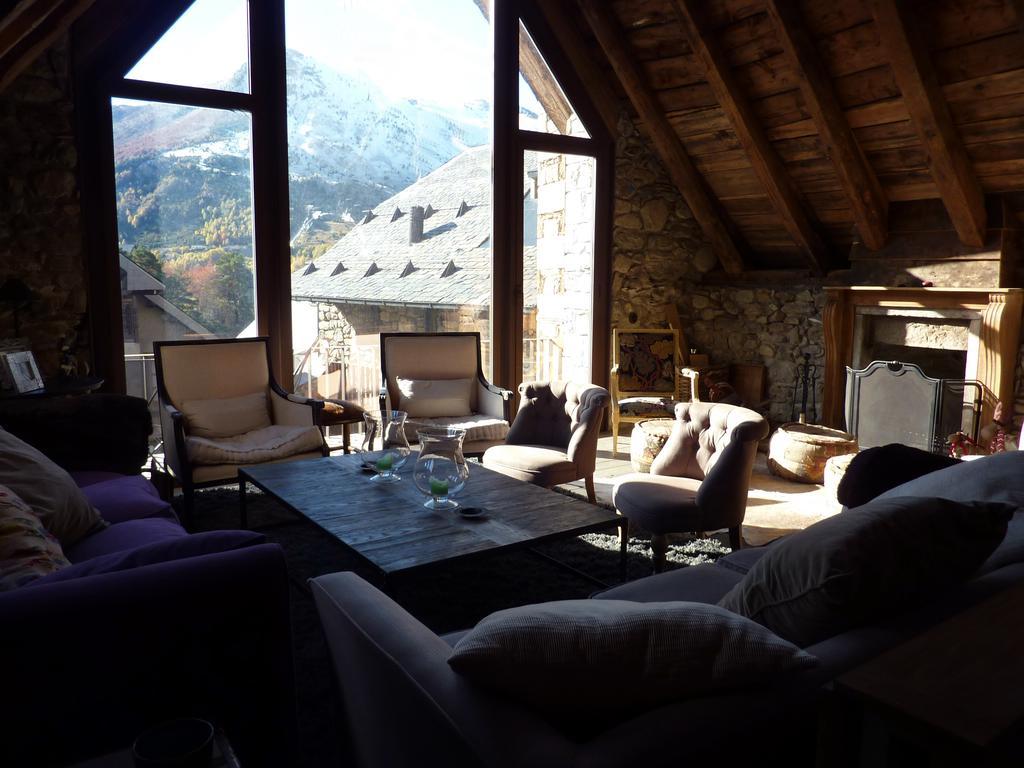 La Borda Del Zarrastiecho Villa Sallent De Gallego Room photo